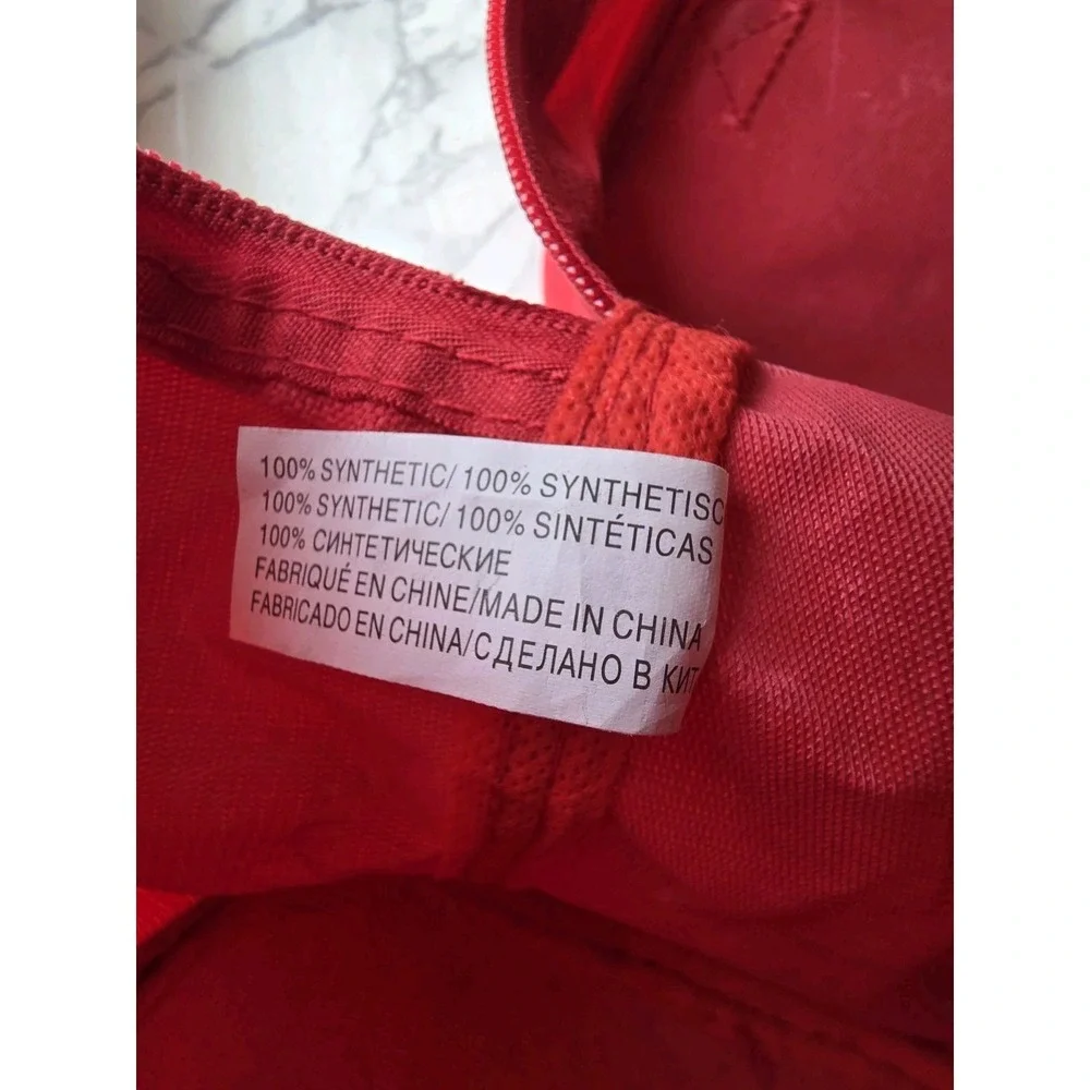New Cosmetic Bag Women Red Sz: 6.5in x 5.5in x 6.5in Waterproof Canvas Zippered